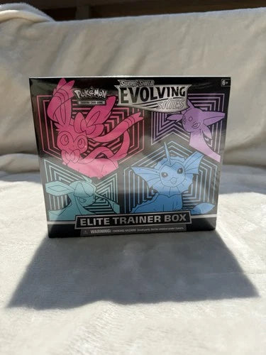 Pokemon TCG Evolving Skies Elite Trainer Box ETB Sealed